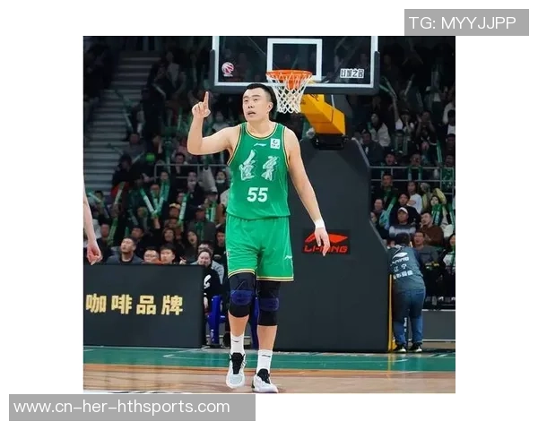 留下一封信，辽篮悄然说再会，17个篮板，韩德君再也不见